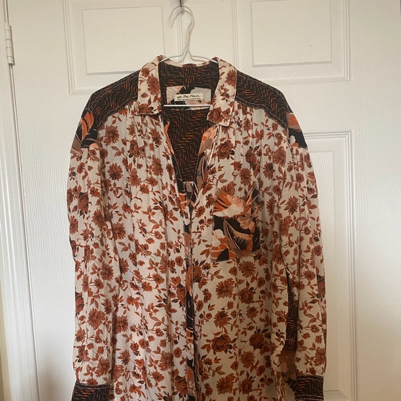 Free People Skate Squad Button down - never worn! - Picture 4 of 6